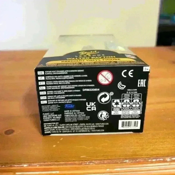 Funko gold NFL legends Walter Payton Chicago Bears - Picture 4 of 6